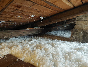 Zateplení rodinného domu pomocí foukané izolace